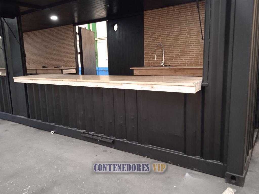 Container Bar revestido ladrillo